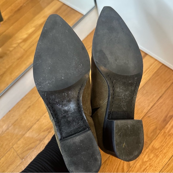 Marc Fisher Yale Pointy Toe Bootie with Metal Detail Medium Green Suede — Size 6 - Picture 9 of 9